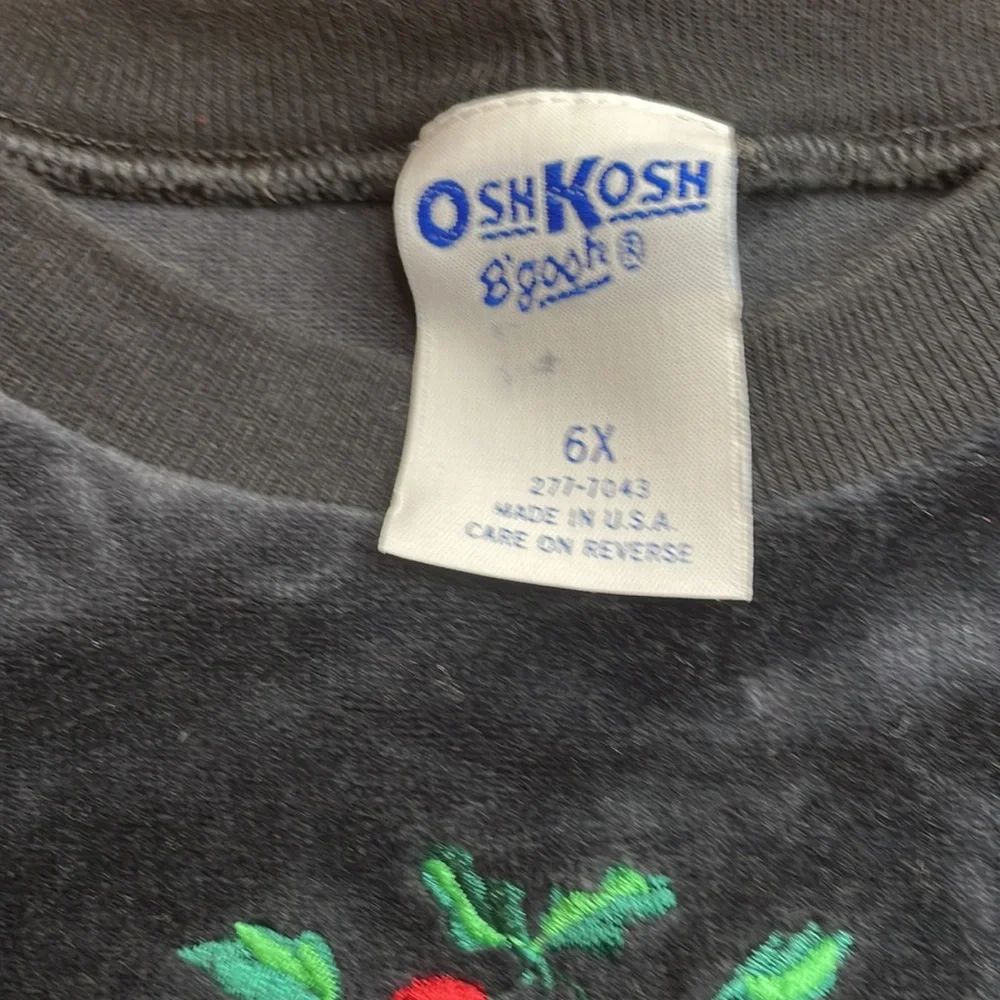 Oshkosh pullover